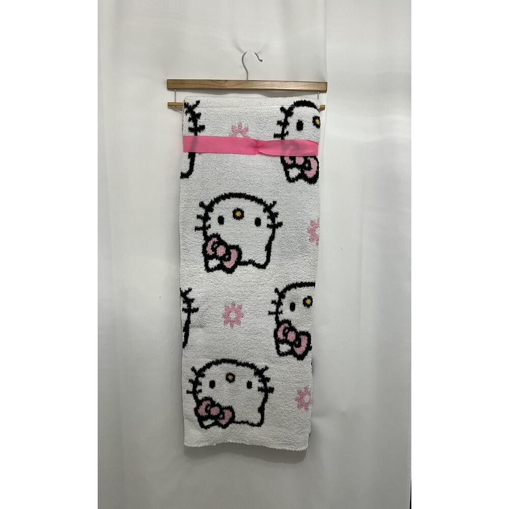 HELLO KITTY STRAWBERRY MILKSHAKE SANRIO 50" x 70" PLUSH THROW DECORATIVE BLANKET